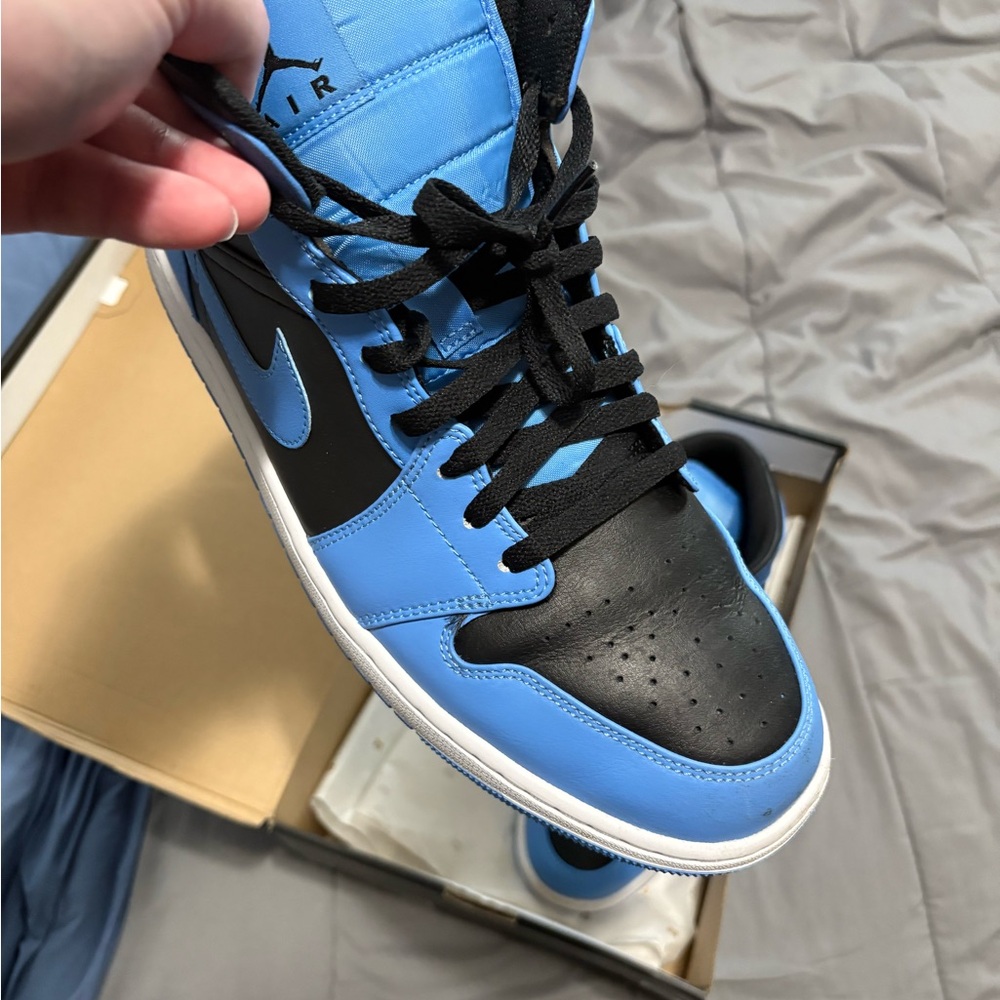 Air Jordan 1   High top size 13 mid toe black with box - Picture 2 of 13